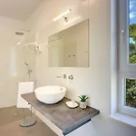 Moderne Mit Privatem Pool, Sonnenterrasse Nur 2 Km Vom * Μεντουλίν