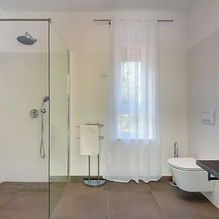 Vakantiehuis Moderne Mit Privatem Pool, Sonnenterrasse Nur 2 Km Vom *