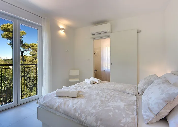 Moderne Mit Privatem Pool, Sonnenterrasse Nur 2 Km Vom Semesterbostad *