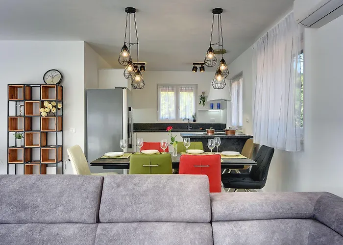 Moderne Mit Privatem Pool, Sonnenterrasse Nur 2 Km Vom * Medulin